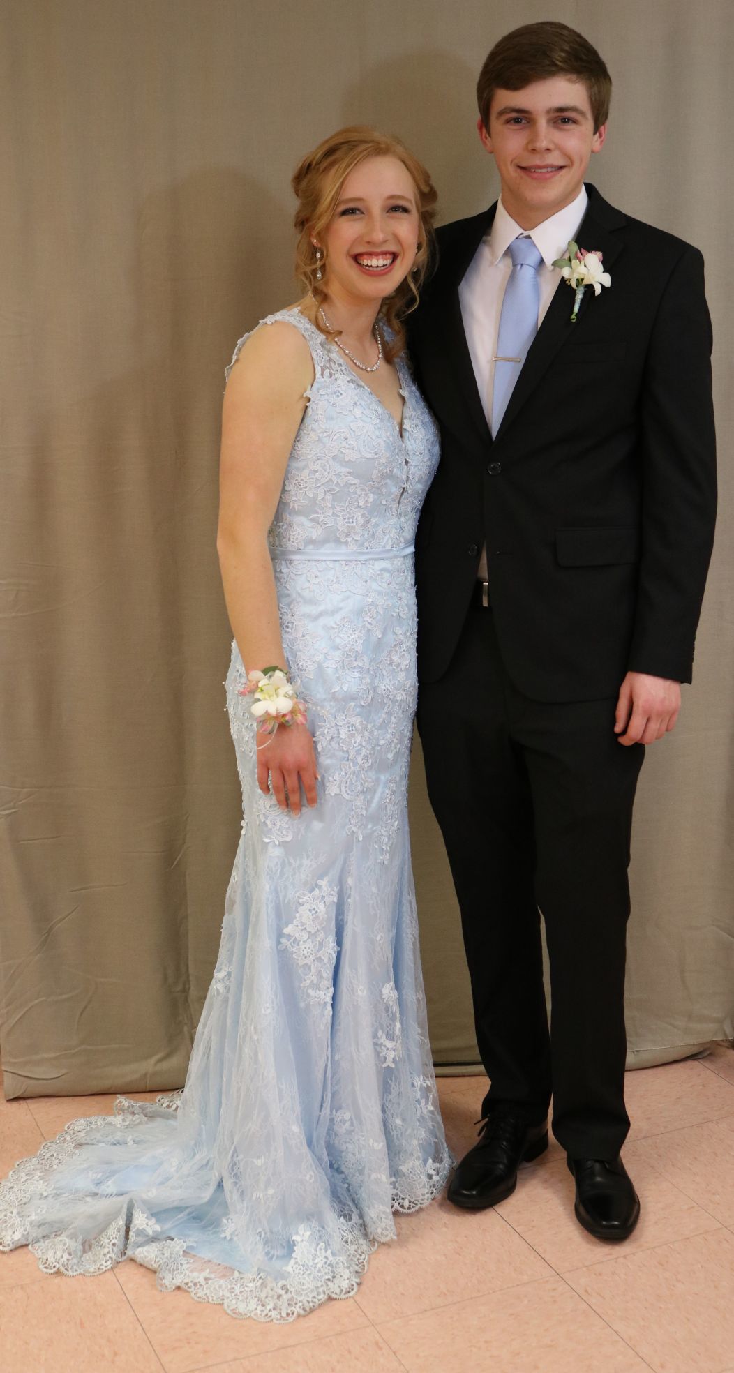 FCHS Prom March 62.JPG